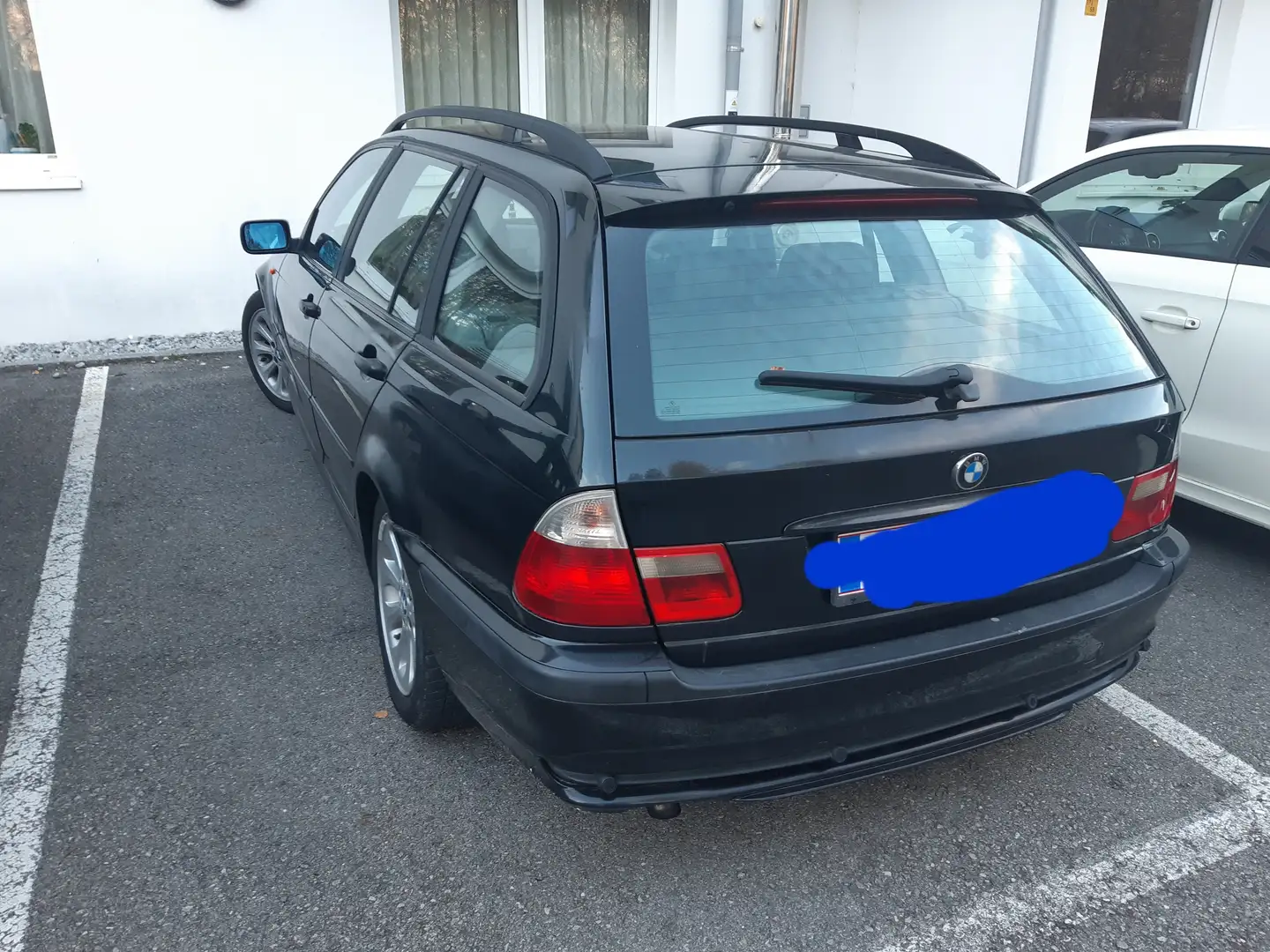 BMW 320 320d touring - 1
