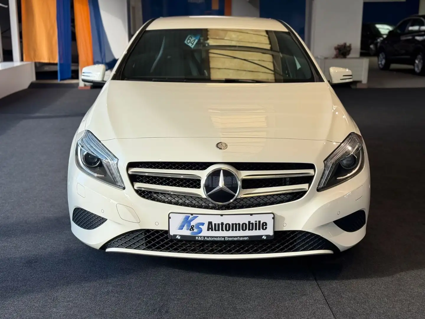 Mercedes-Benz A 180 CDI /BlueEfficiency*LED*NAVI*KAMERA*SITZH* Weiß - 2