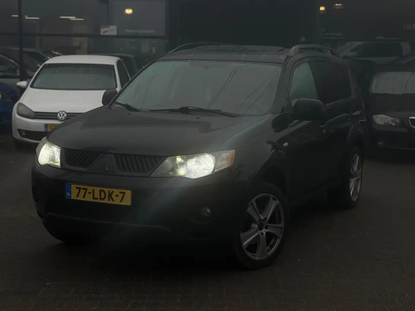 Mitsubishi Outlander 3.0 SCHUIFDAK/CRUISE/TREKHAAK/ VOL OPTIE/APK 26-02 Schwarz - 2