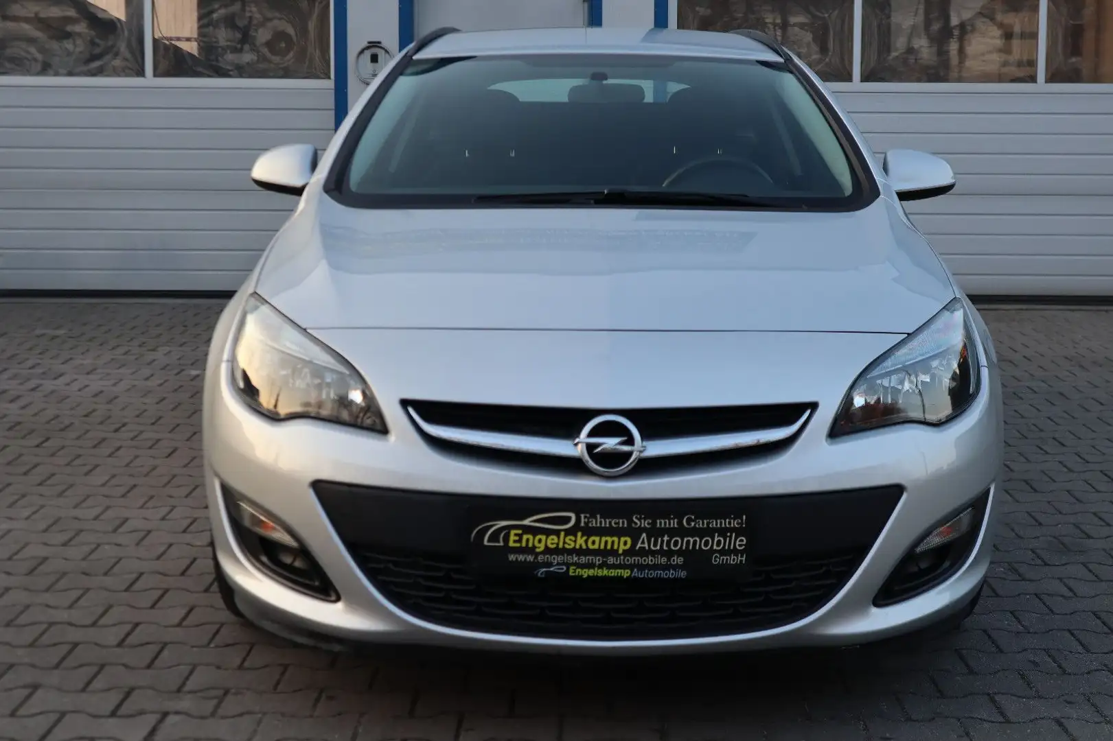 Opel Astra J 1.6 Sports Tourer Selection/MFL/SCHECKH. Silber - 2