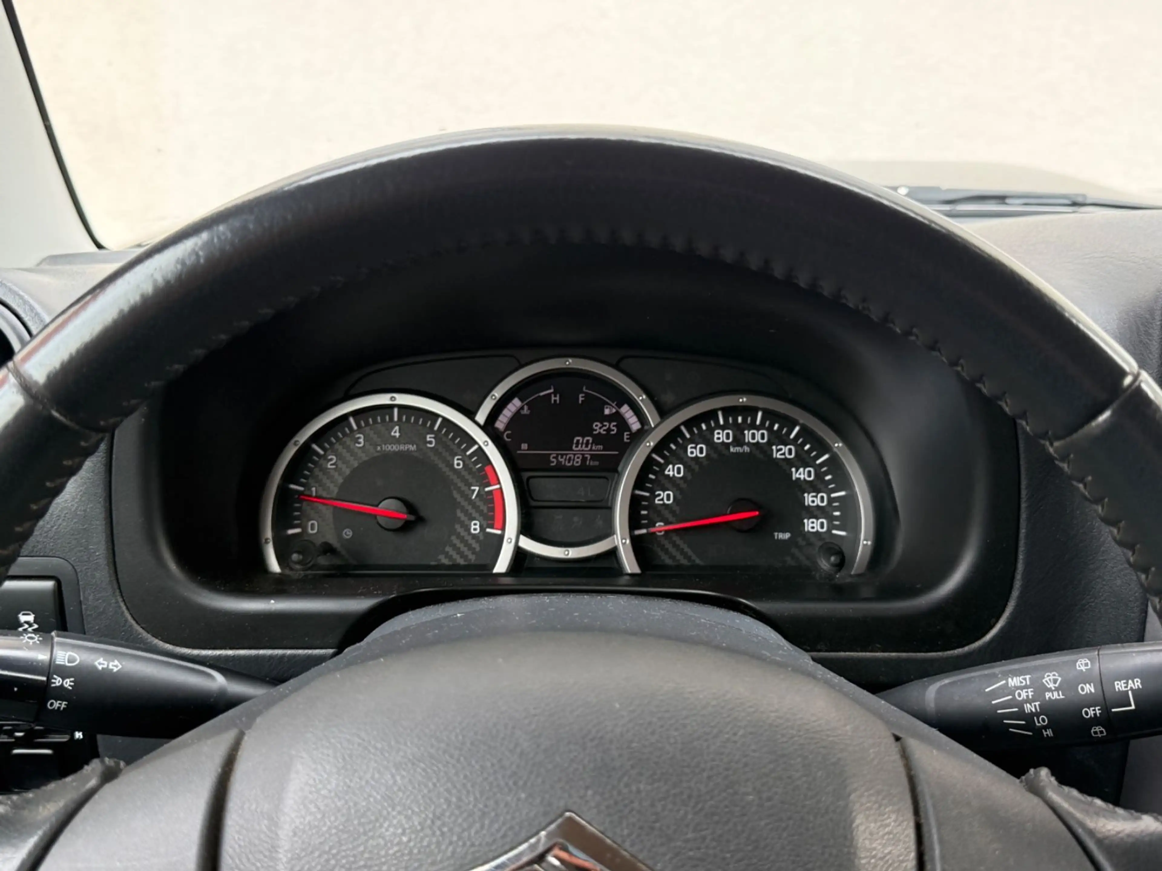Suzuki Jimny 4x4 STYLE KLIMA LEDER AHK 1.Hd. SCHECKHEFT — photo 12