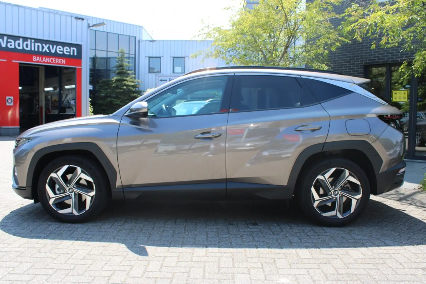 Hyundai TUCSON 1.6 T-GDI HEV Premium Sky 230PK! + Trekhaak Full O Bruin - 2