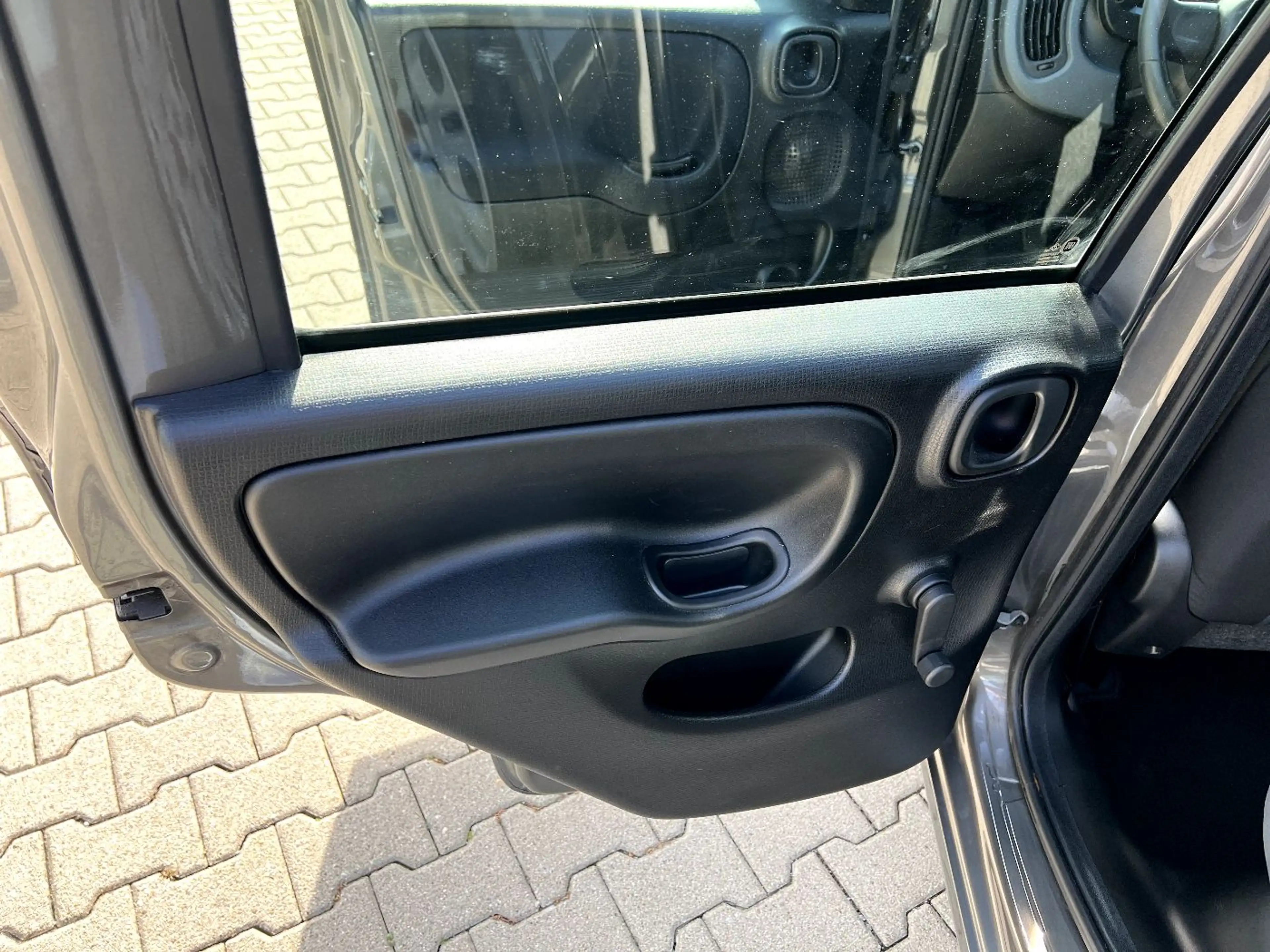 Fiat Panda 1.2 8V Easy *Klimaanlage PDC DAB ESP* — photo 11