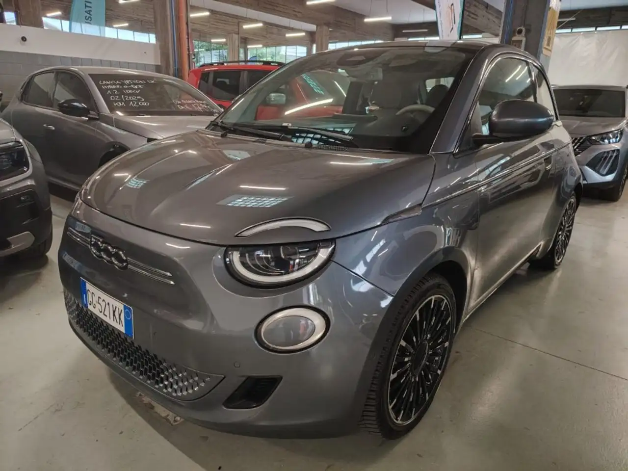 Fiat 500 E Berlina 42 kWh La Prima, миниатюра 2