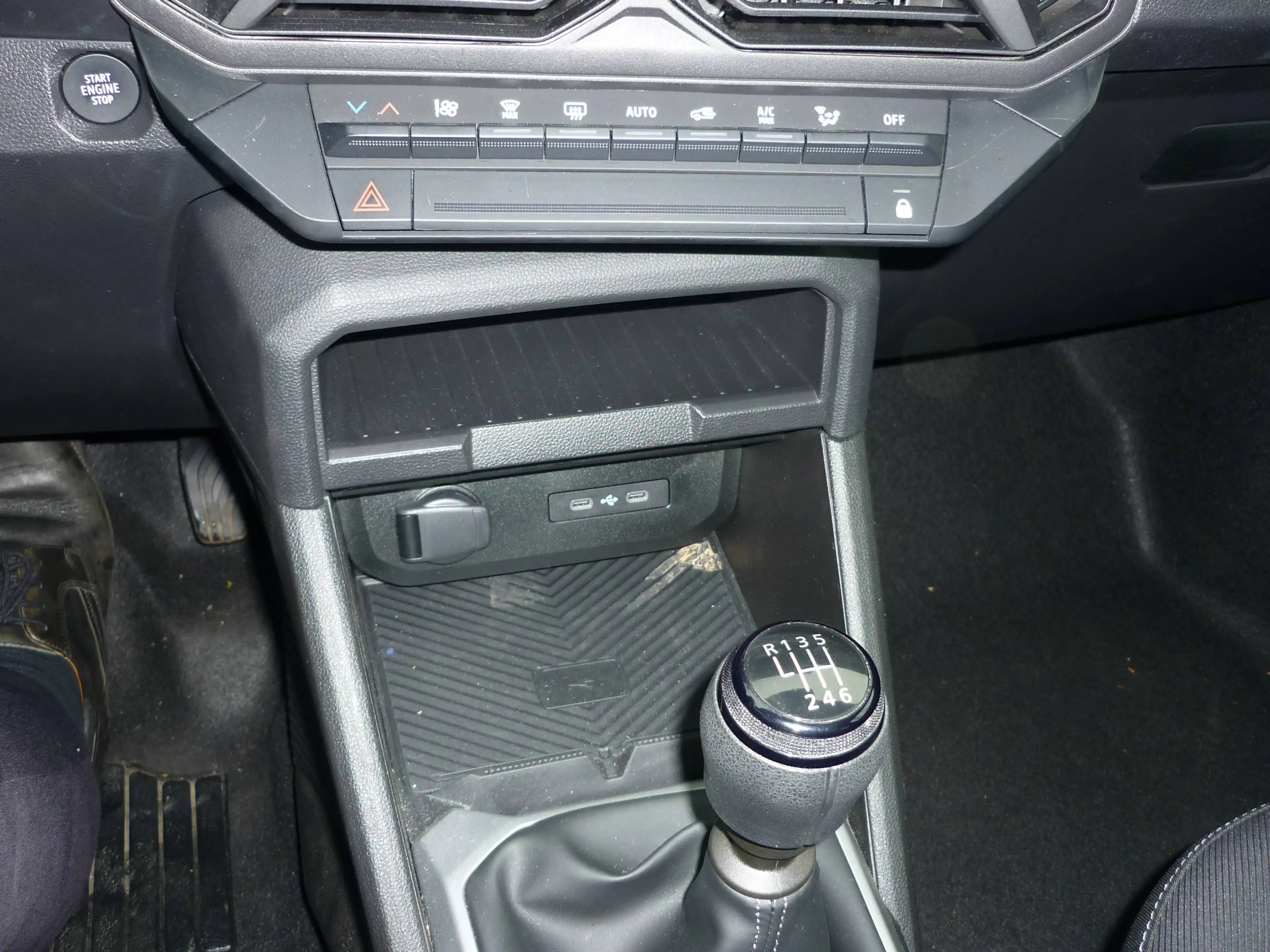 Dacia Duster Duster Journey Mild Hybrid TCE 130 ,4X4 , Navi, Sitzheizung, Kamera — photo 13