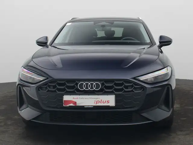 Audi A5 view 3