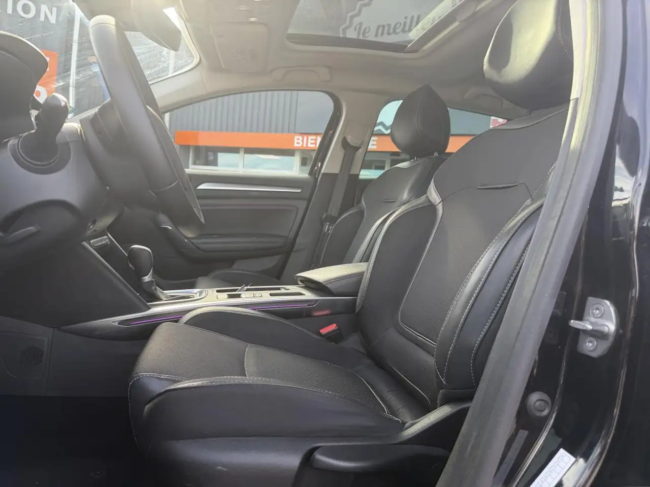 Renault Megane Berline — photo 9