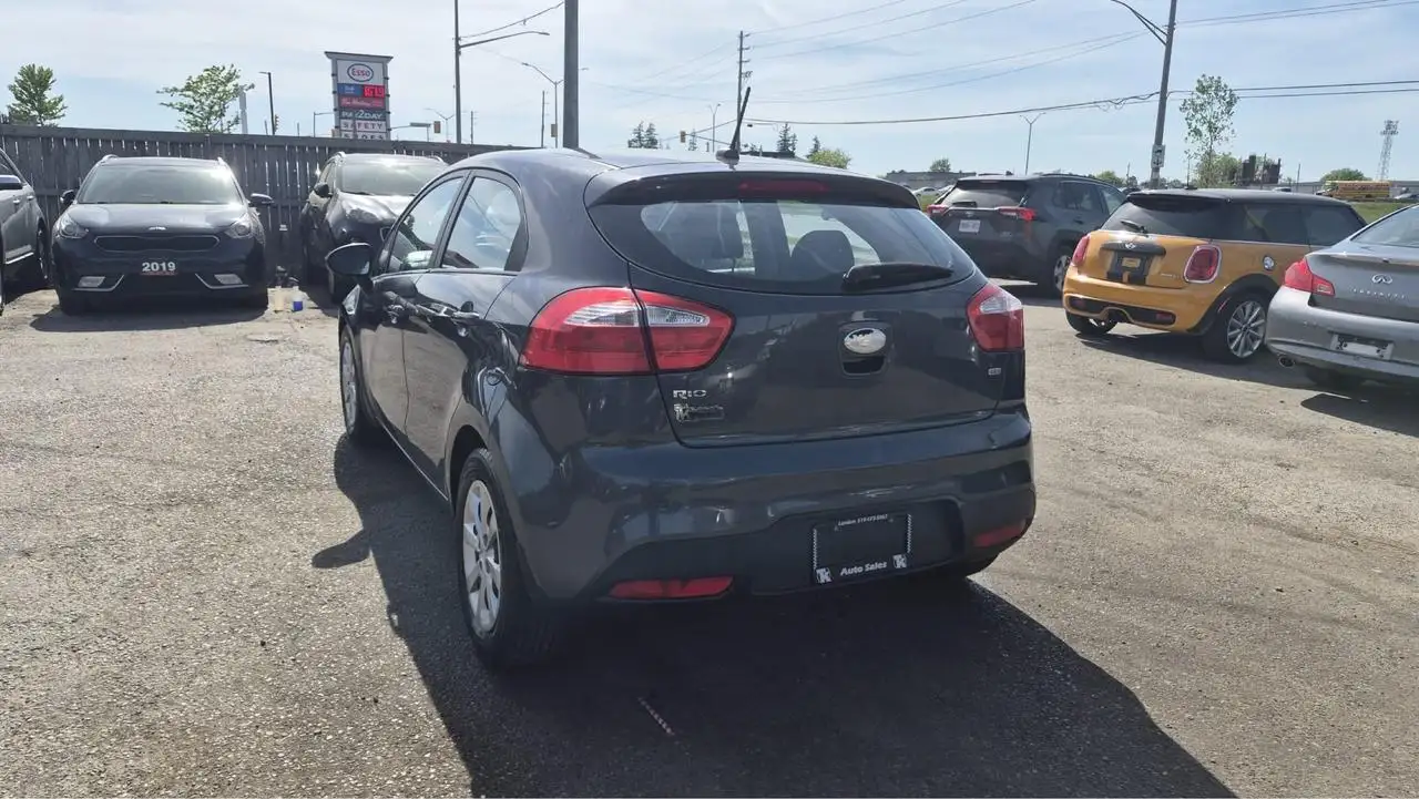 Kia Rio снимка Kia Rio
