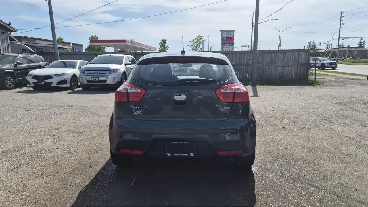 Kia Rio снимка Kia Rio