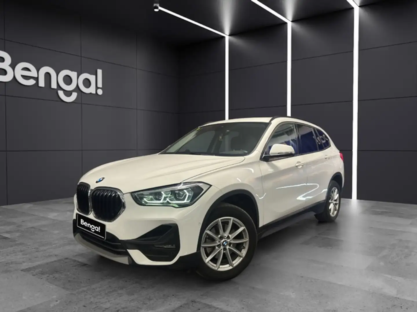 BMW X1 sDrive 18dA Business Blanco - 1