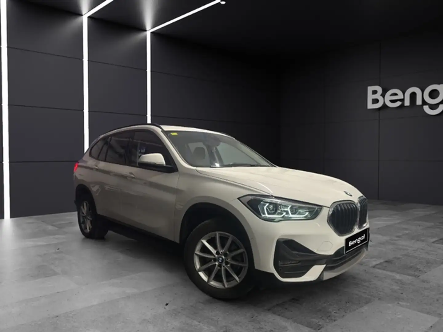 BMW X1 sDrive 18dA Business Blanco - 2