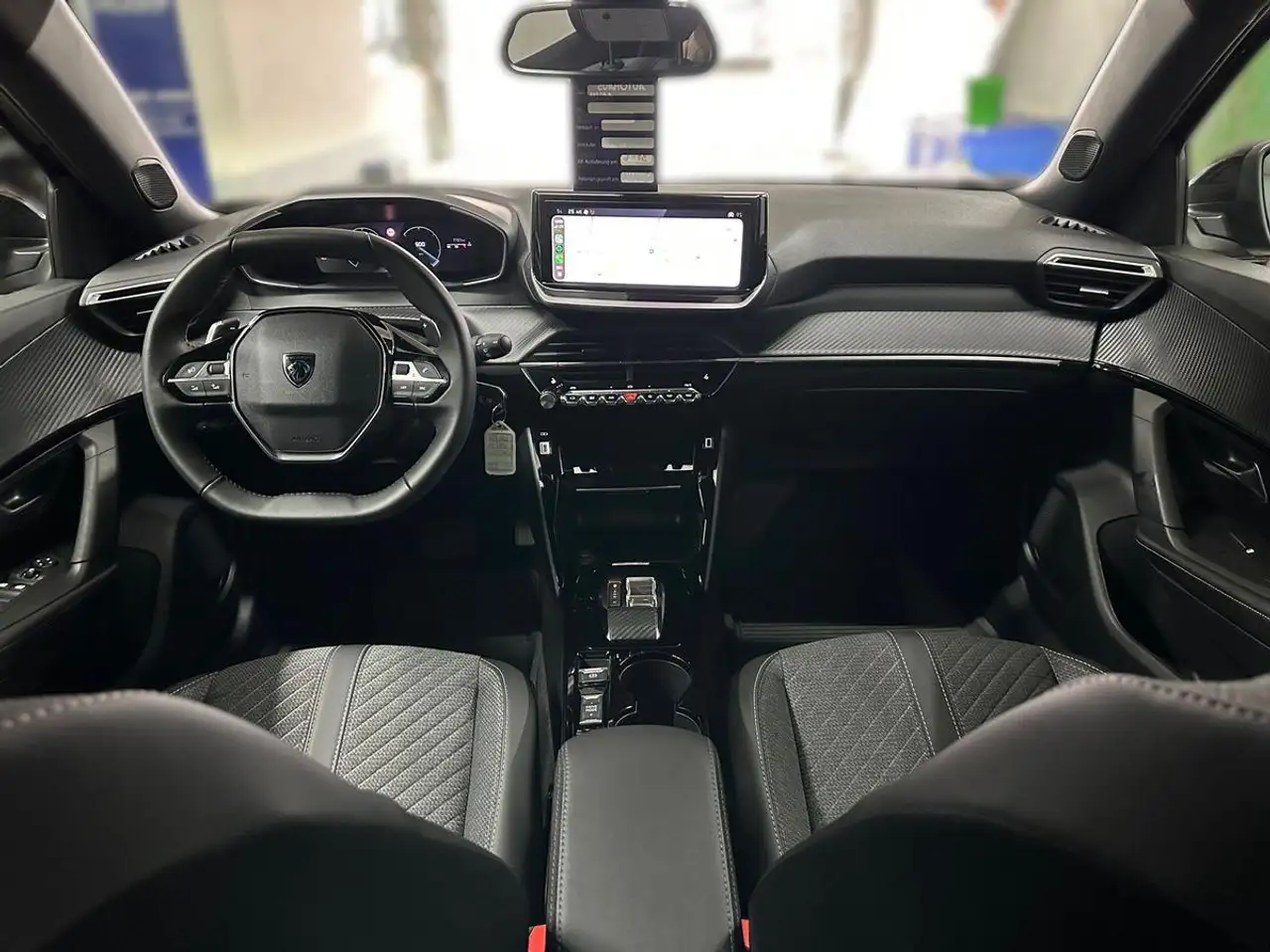 Peugeot 2008 Allure 1.2 PT 130 Automatik+ SHZ+360°CAM+ACC 8