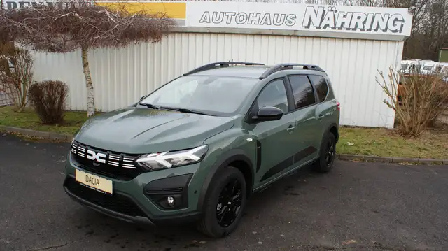 Dacia Jogger Extreme 110 PS 7 Sitzer Navi