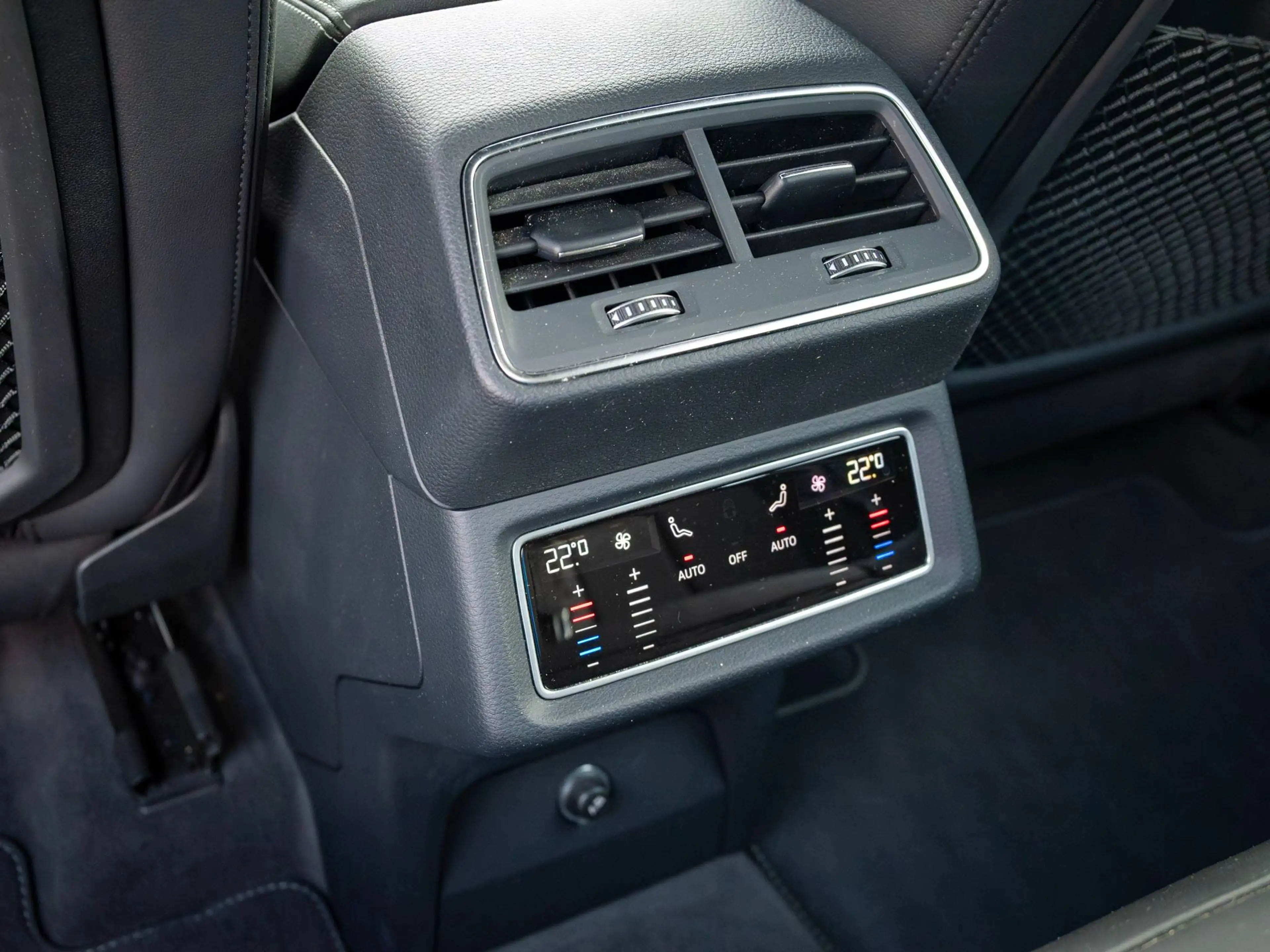 Audi Q8 e-tron 50 quattro S line | Pack Assistance Plus | Head-Up — photo 12