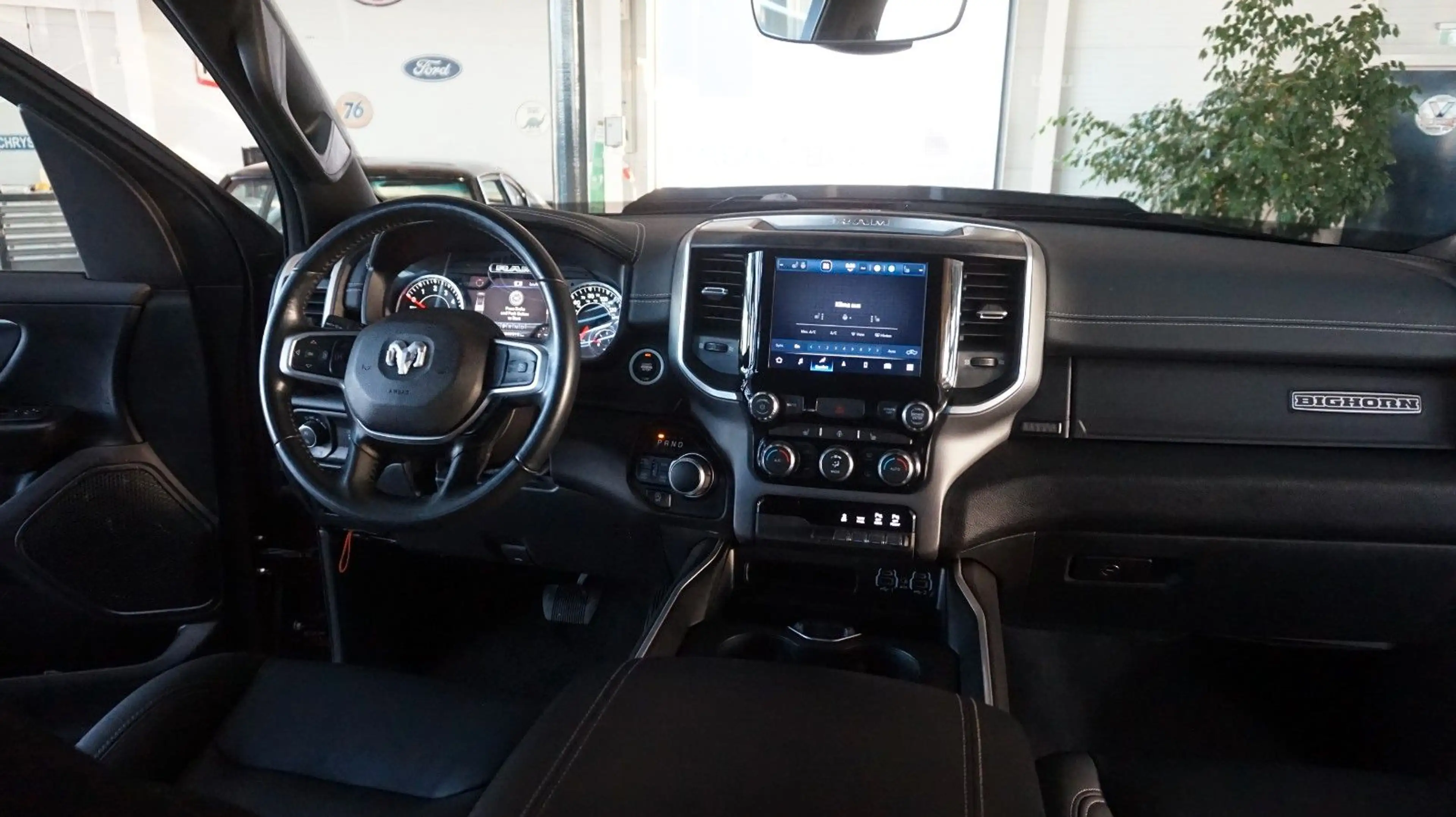 Dodge RAM 1500 HEMI V8eTorque*Crew-Cab*hoch-breit*AHK* — photo 12