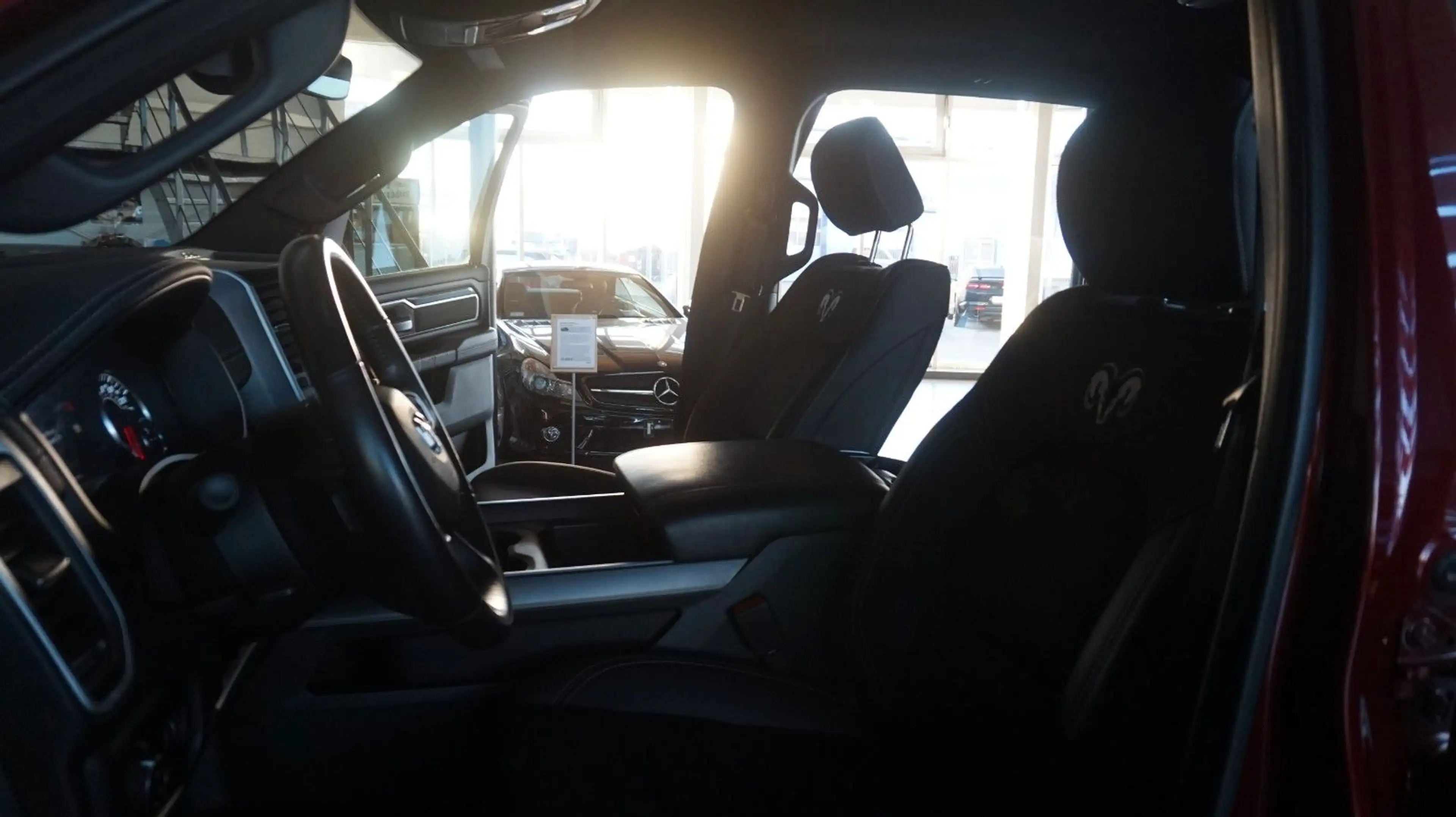 Dodge RAM 1500 HEMI V8eTorque*Crew-Cab*hoch-breit*AHK* — photo 11