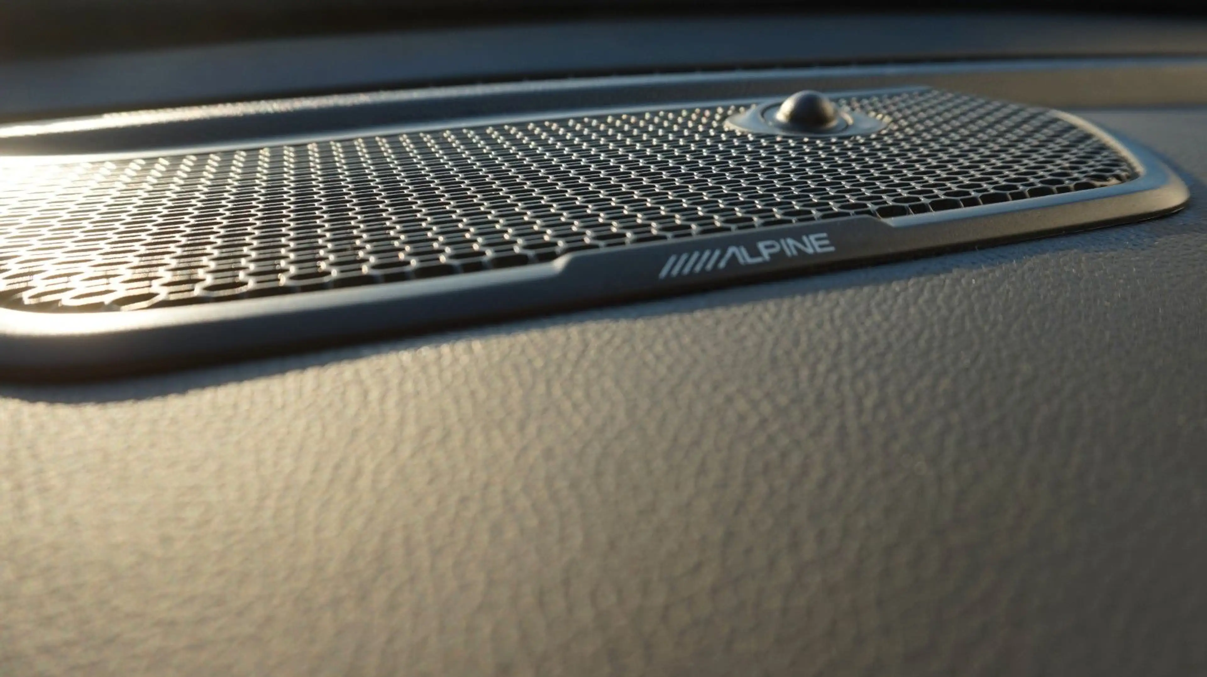 Dodge RAM 1500 HEMI V8eTorque*Crew-Cab*hoch-breit*AHK* — photo 19