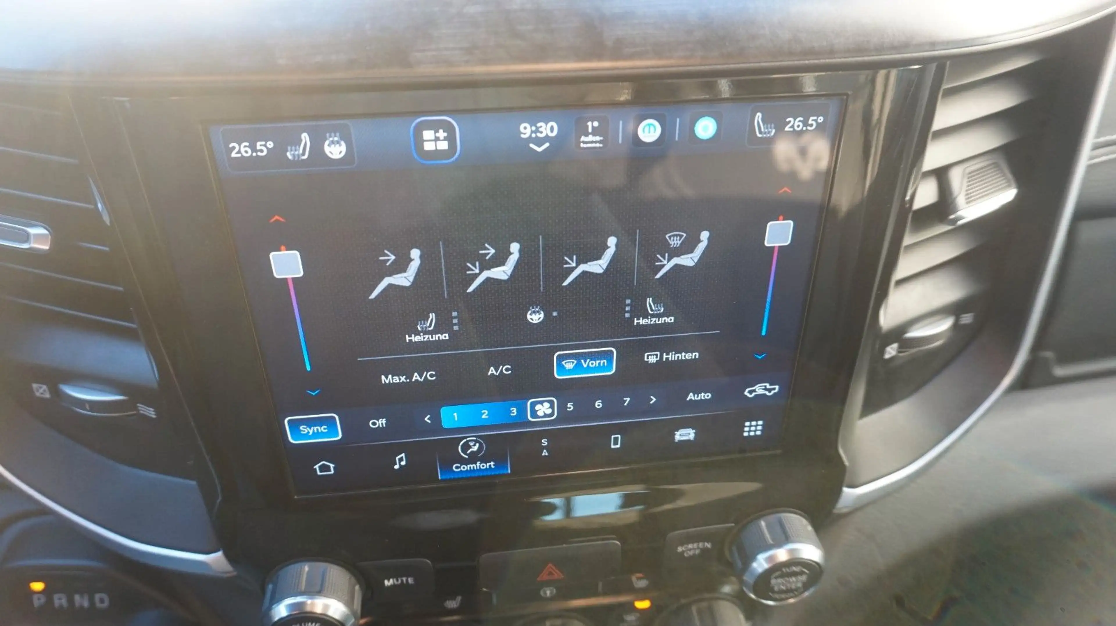 Dodge RAM 1500 HEMI V8eTorque*Crew-Cab*hoch-breit*AHK* — photo 17