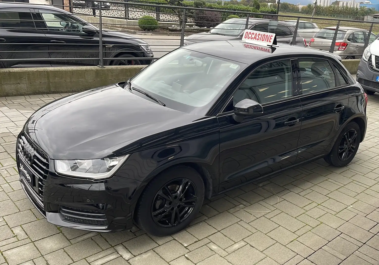 Audi A1 Sportback 1.0 tfsi Metal plus 82cv - 2