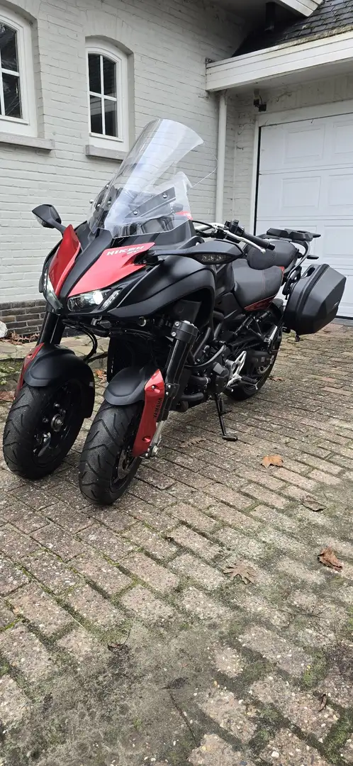 Yamaha Niken GT Rouge - 2