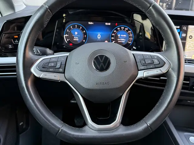 Volkswagen Golf view 11