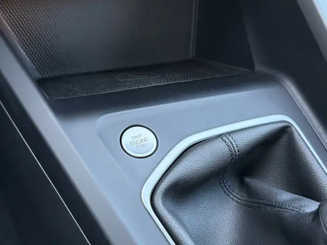 Volkswagen Golf view 26
