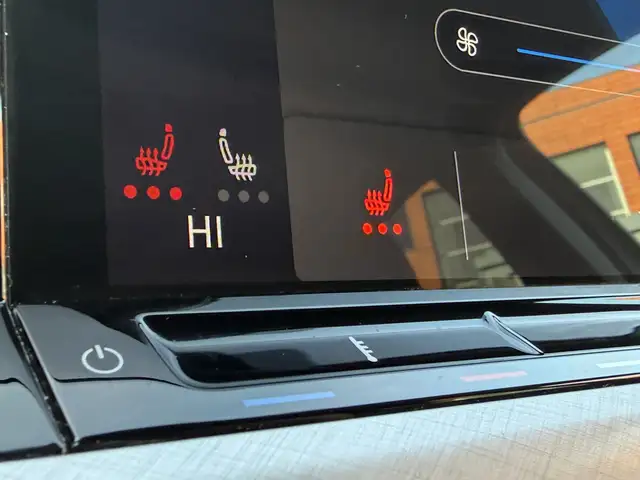 Volkswagen Golf view 23