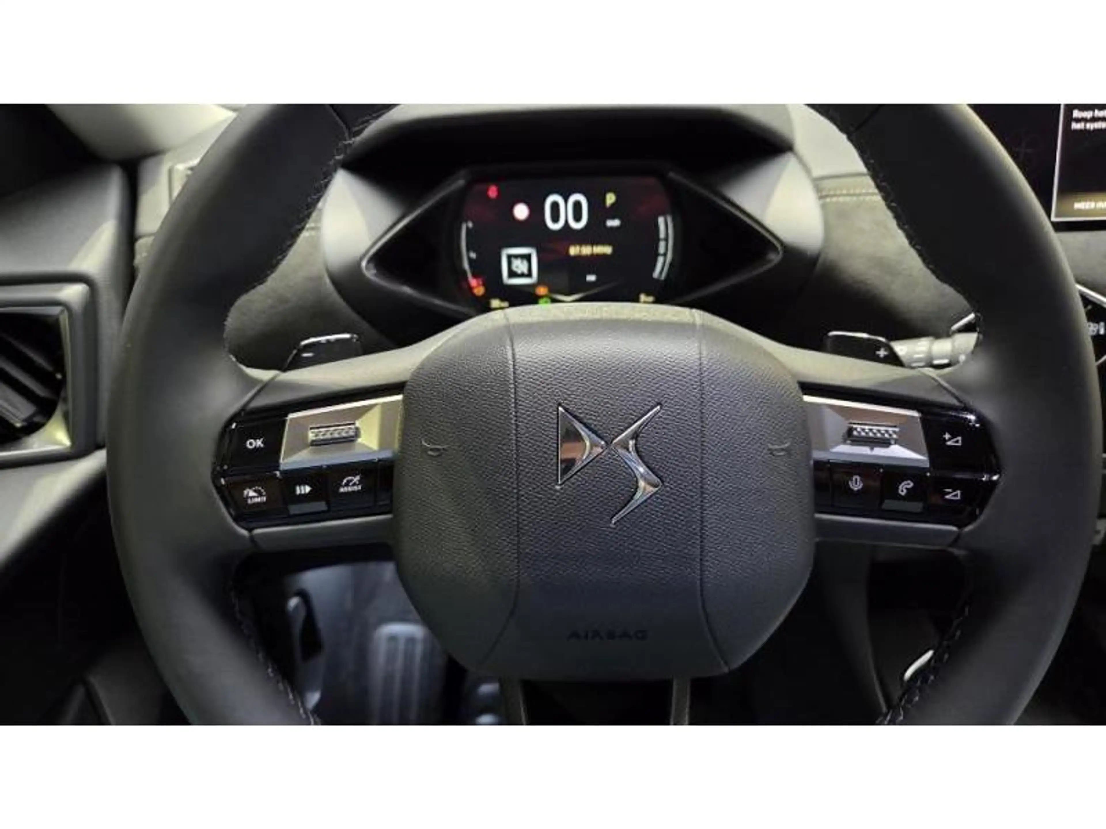 DS Automobiles DS 3 Performance Line — photo 8