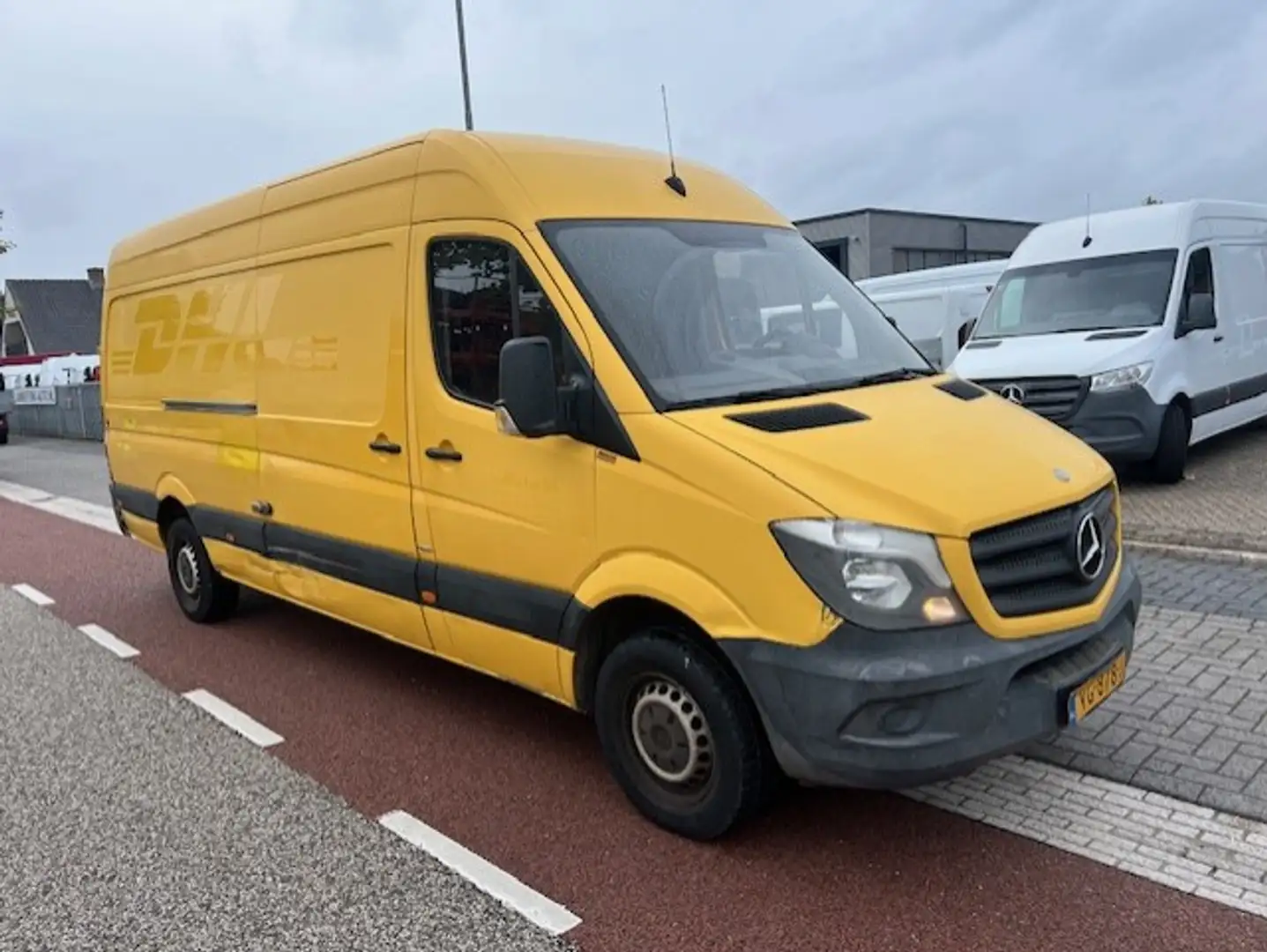 Mercedes-Benz Sprinter 310 2.2 CDI 432 MAXI L3H2 AUTOM. AIRCO KLIMA EURO6 Gelb - 1