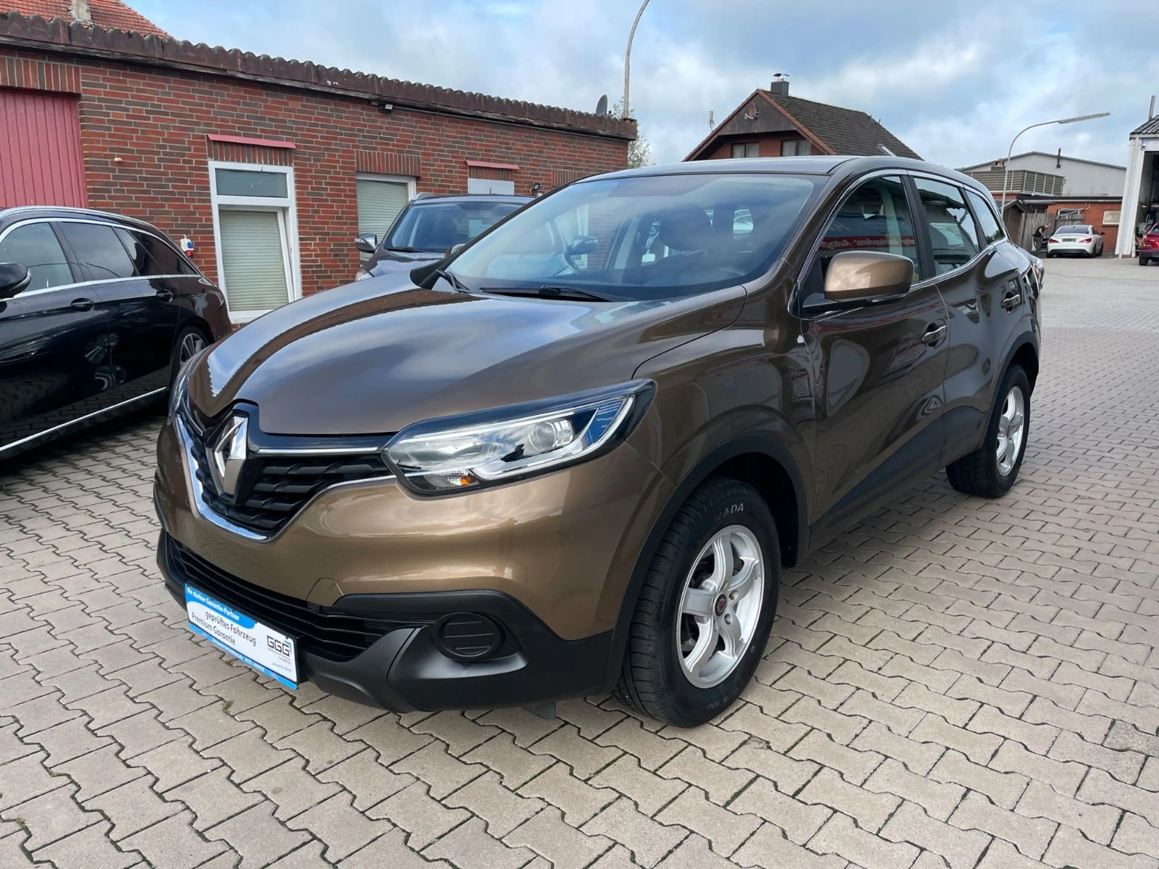 Renault Kadjar Life aus 1.Hand TÜV-AU 05-2027 — photo 2
