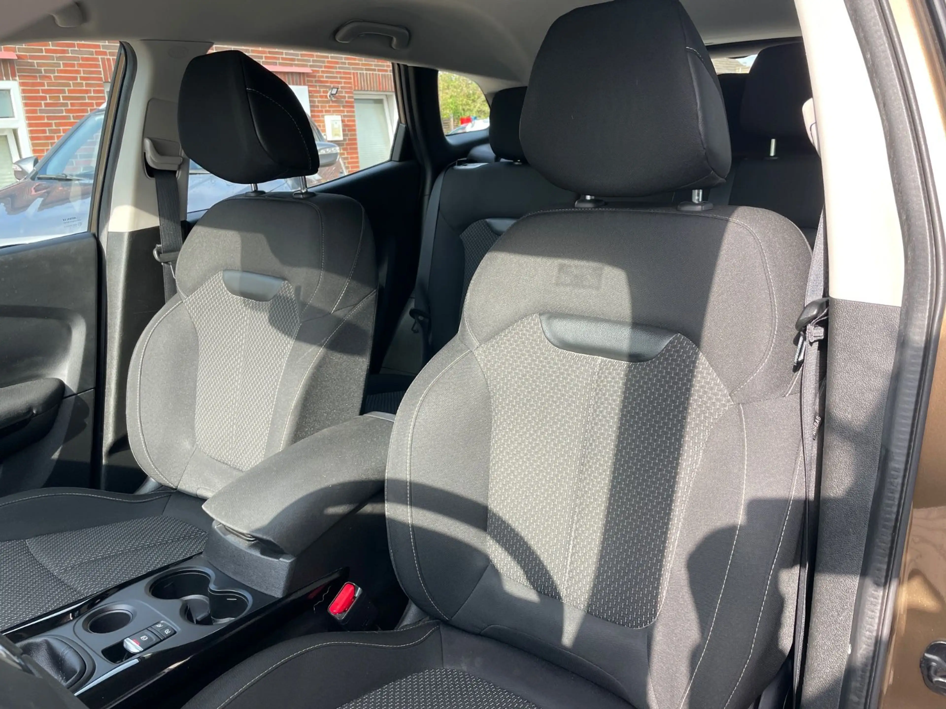 Renault Kadjar Life aus 1.Hand TÜV-AU 05-2027 — photo 9