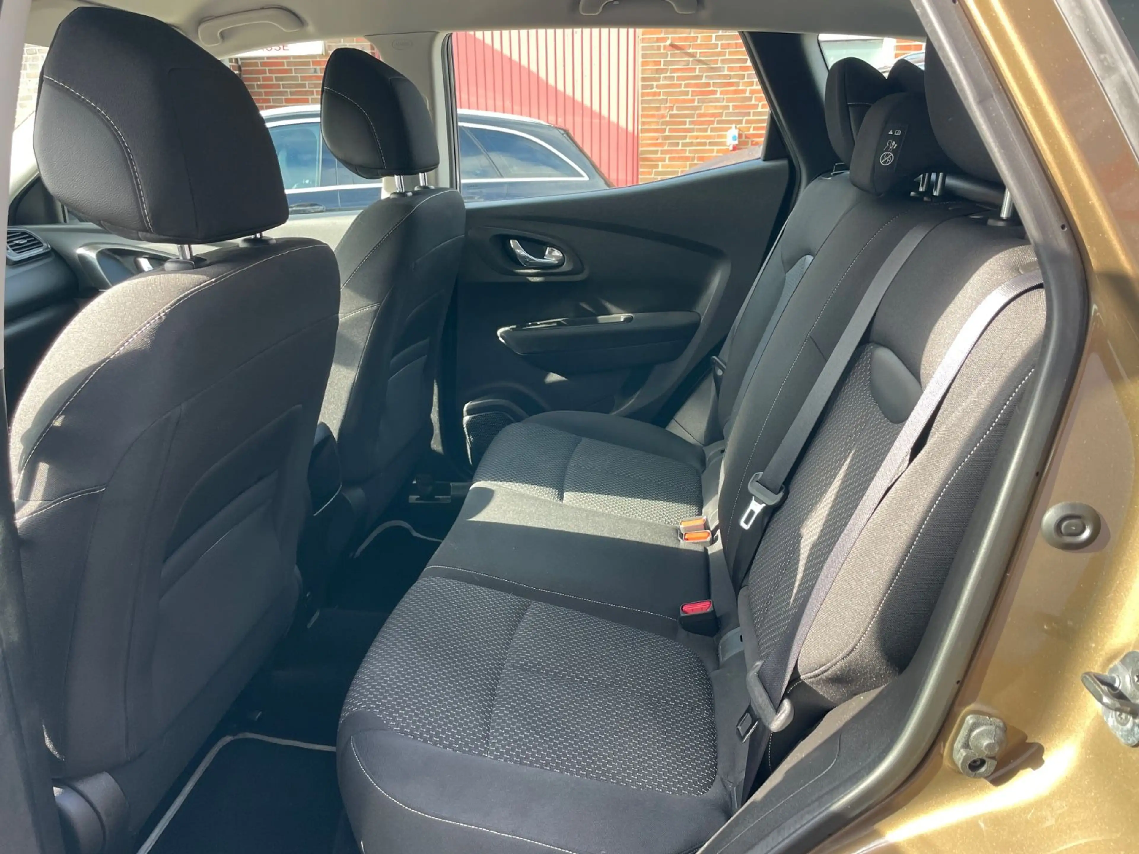 Renault Kadjar Life aus 1.Hand TÜV-AU 05-2027 — photo 10