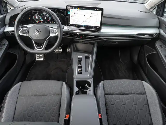 Volkswagen Golf view 10