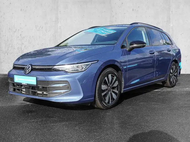 Volkswagen Golf view 2