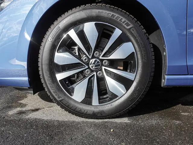 Volkswagen Golf view 7