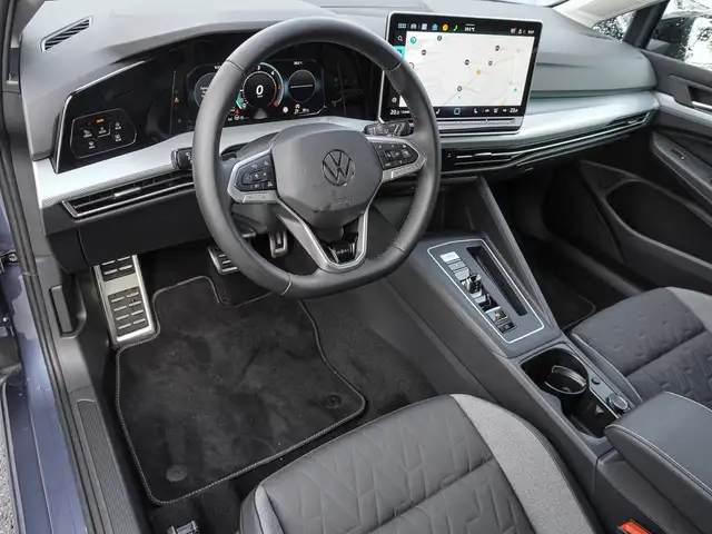Volkswagen Golf view 9
