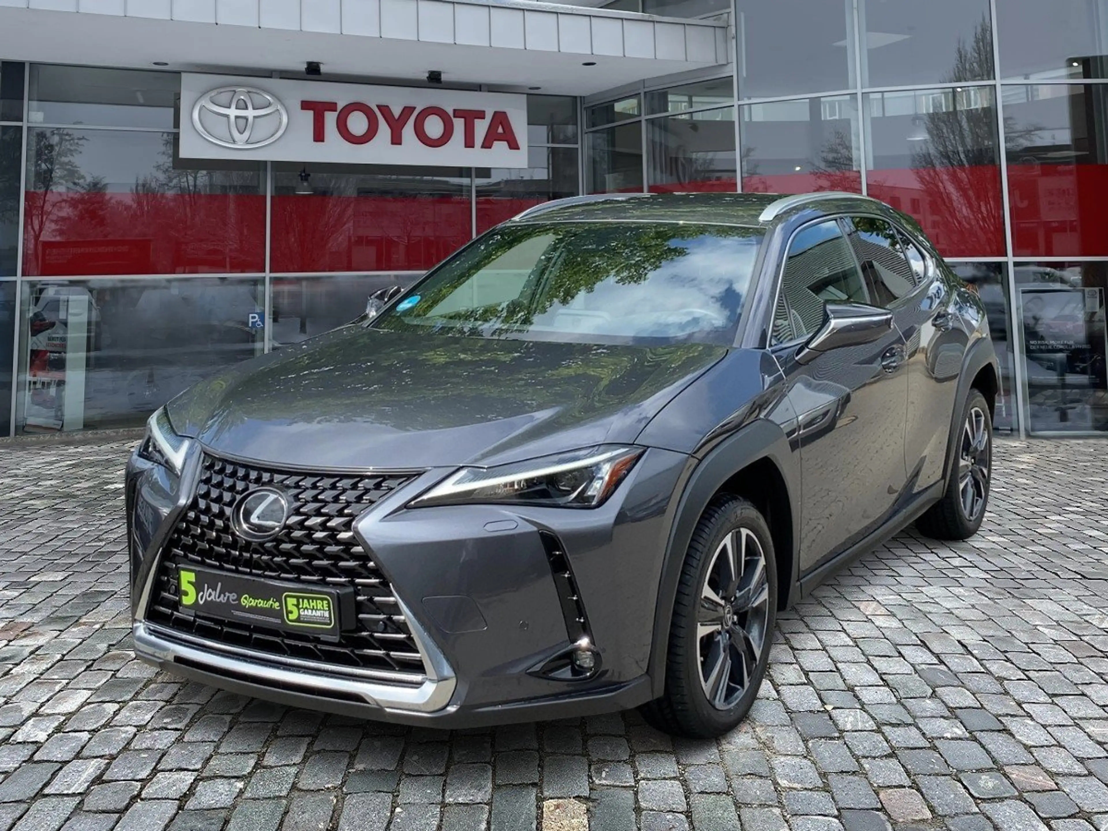 Lexus UX 250h UX 250 h Style Edition zuverlässiger Crossover — photo 2
