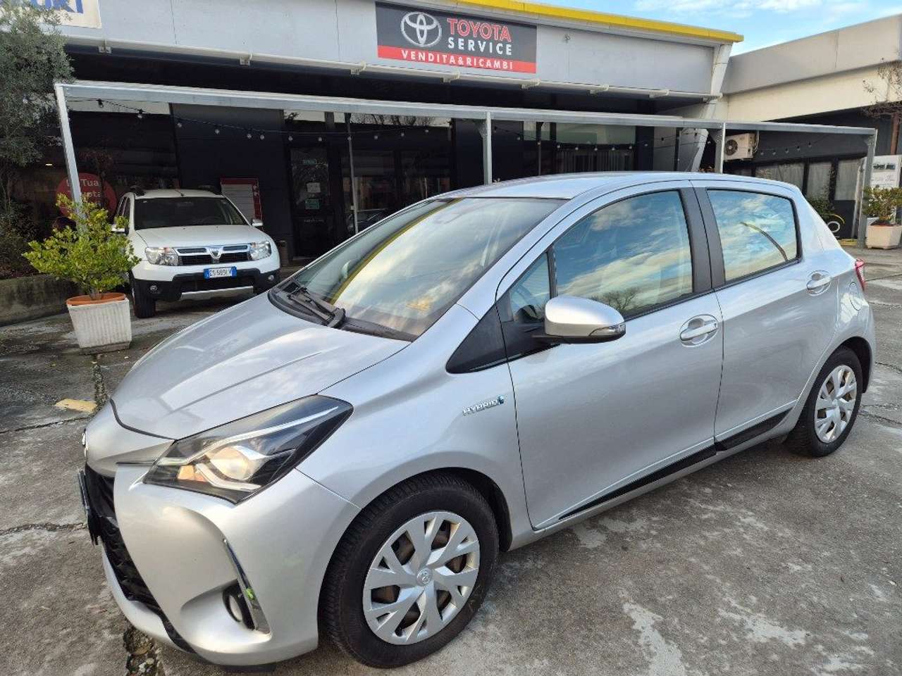 Toyota Yaris 1.5 Hybrid 5 porte Active OK NEOPATENTATO