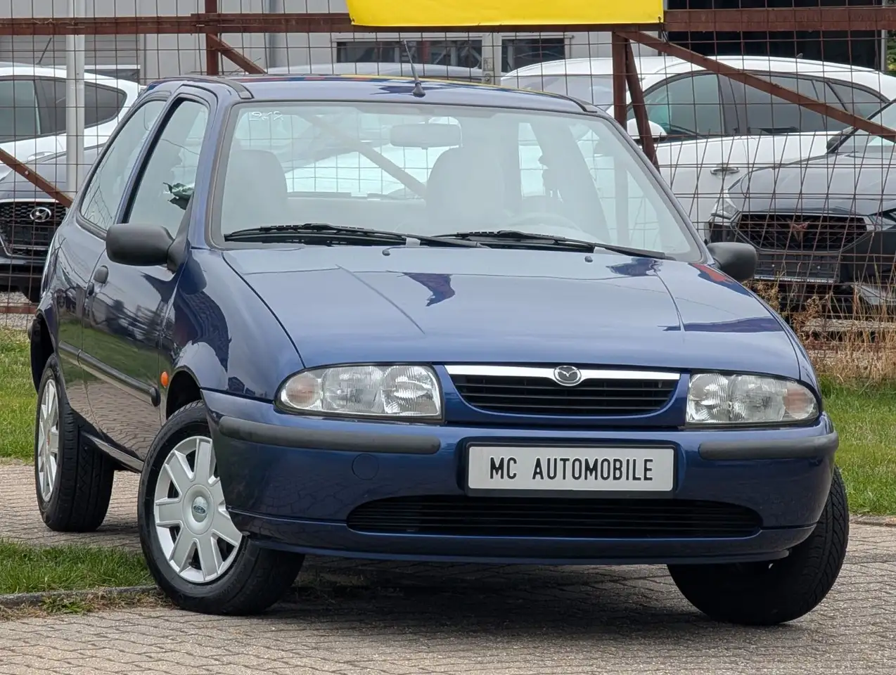 Mazda 121 1.3 Comfort*SERVO*BLUETOOTH*USB !!, foto 3