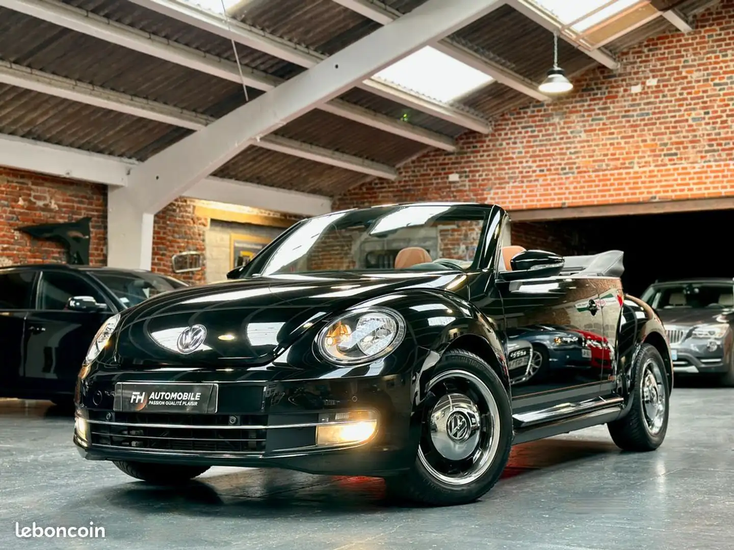 Volkswagen Coccinelle Cabriolet Cup 1.2L TSI 105 ch BV6 Régulateur, Sièges chauffants Carnet et historique État exceptionnel Schwarz - 1