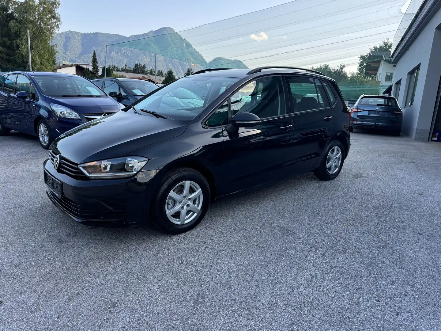 Volkswagen Golf Sportsvan Trendline BMT/Start-Stopp Schwarz - 1