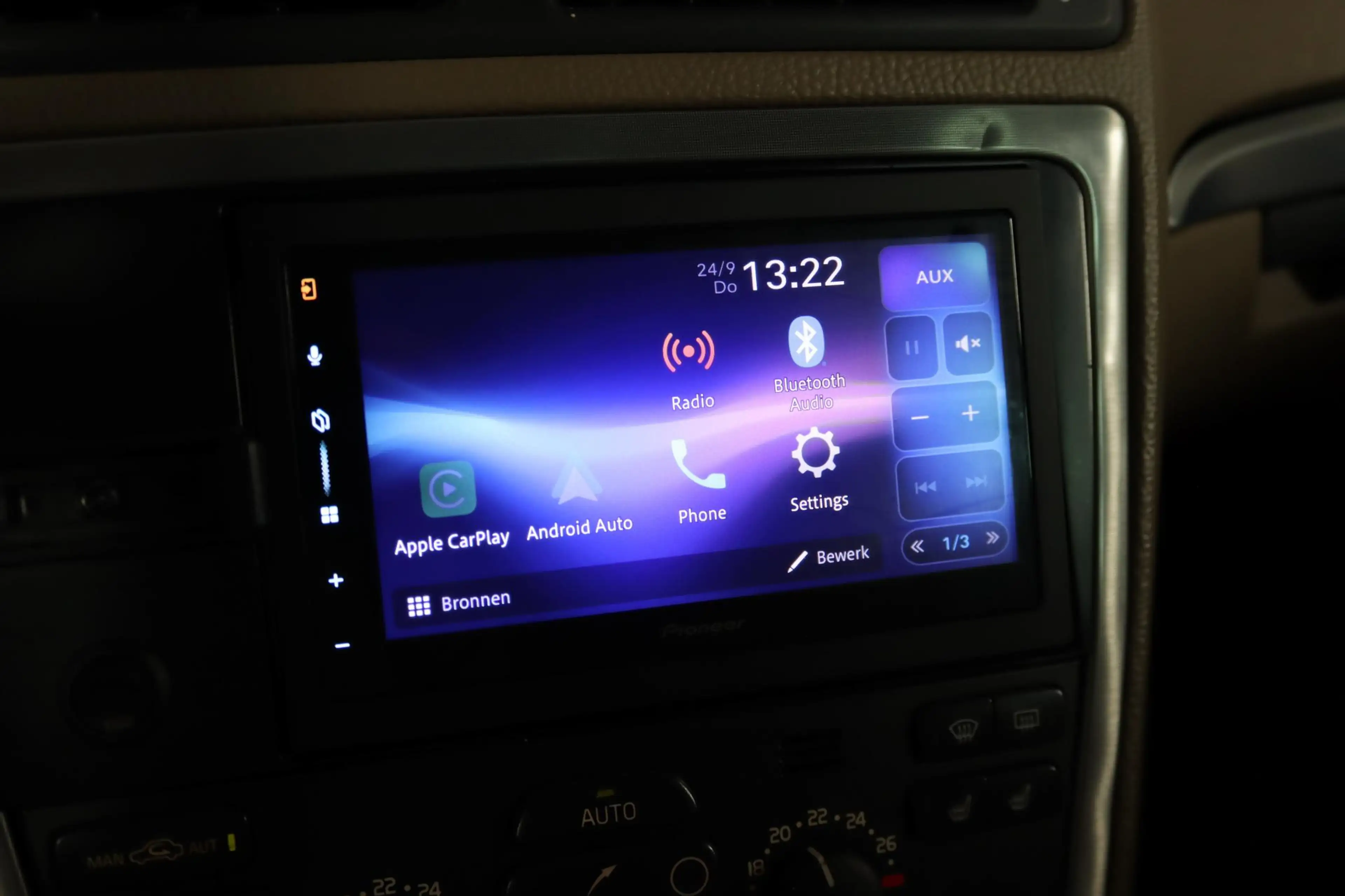 Volvo XC70 2.5 T Xenon, Schuifdak, Cruise Control, Trekhaak, — photo 35