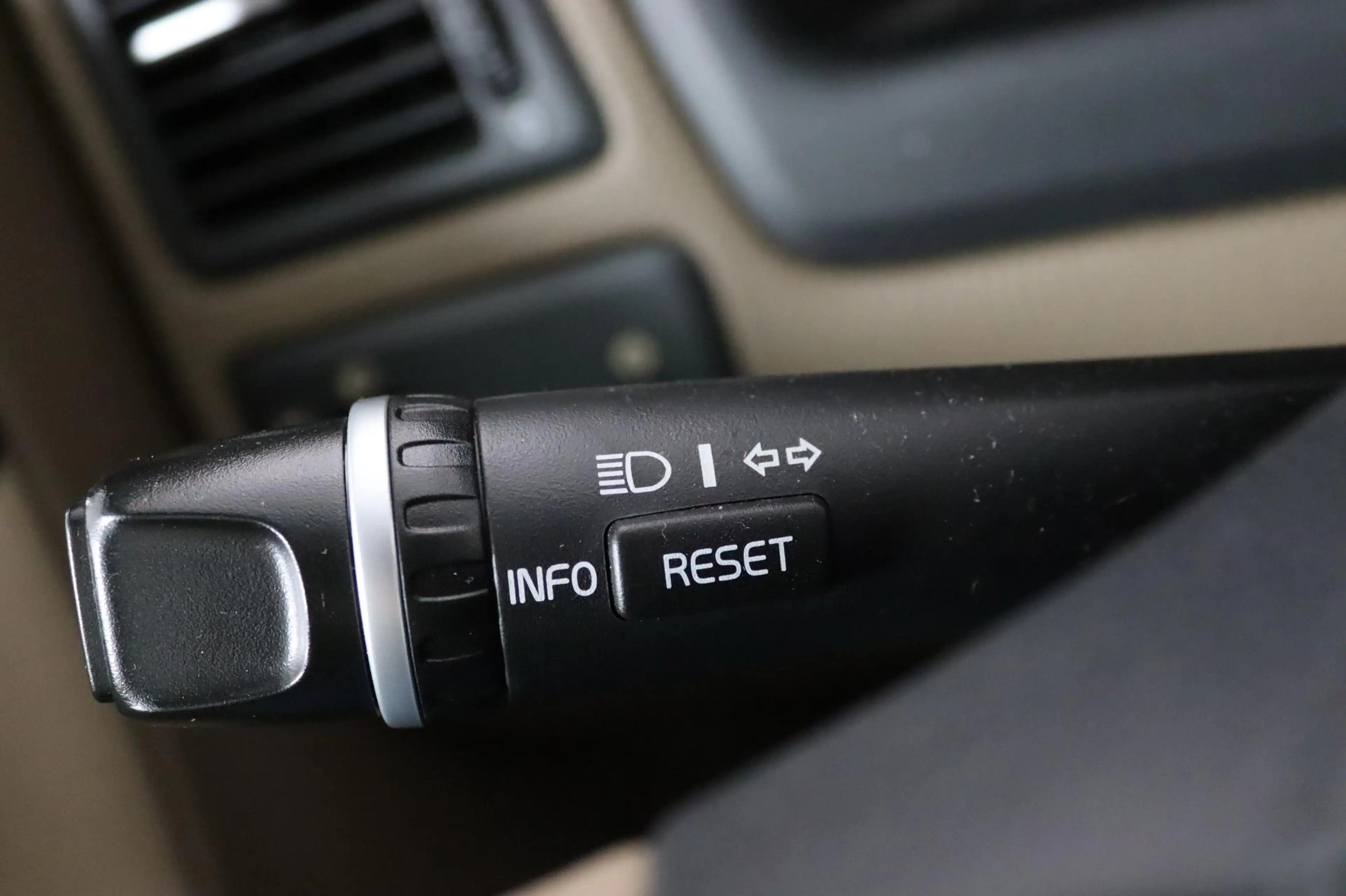 Volvo XC70 2.5 T Xenon, Schuifdak, Cruise Control, Trekhaak, — photo 29