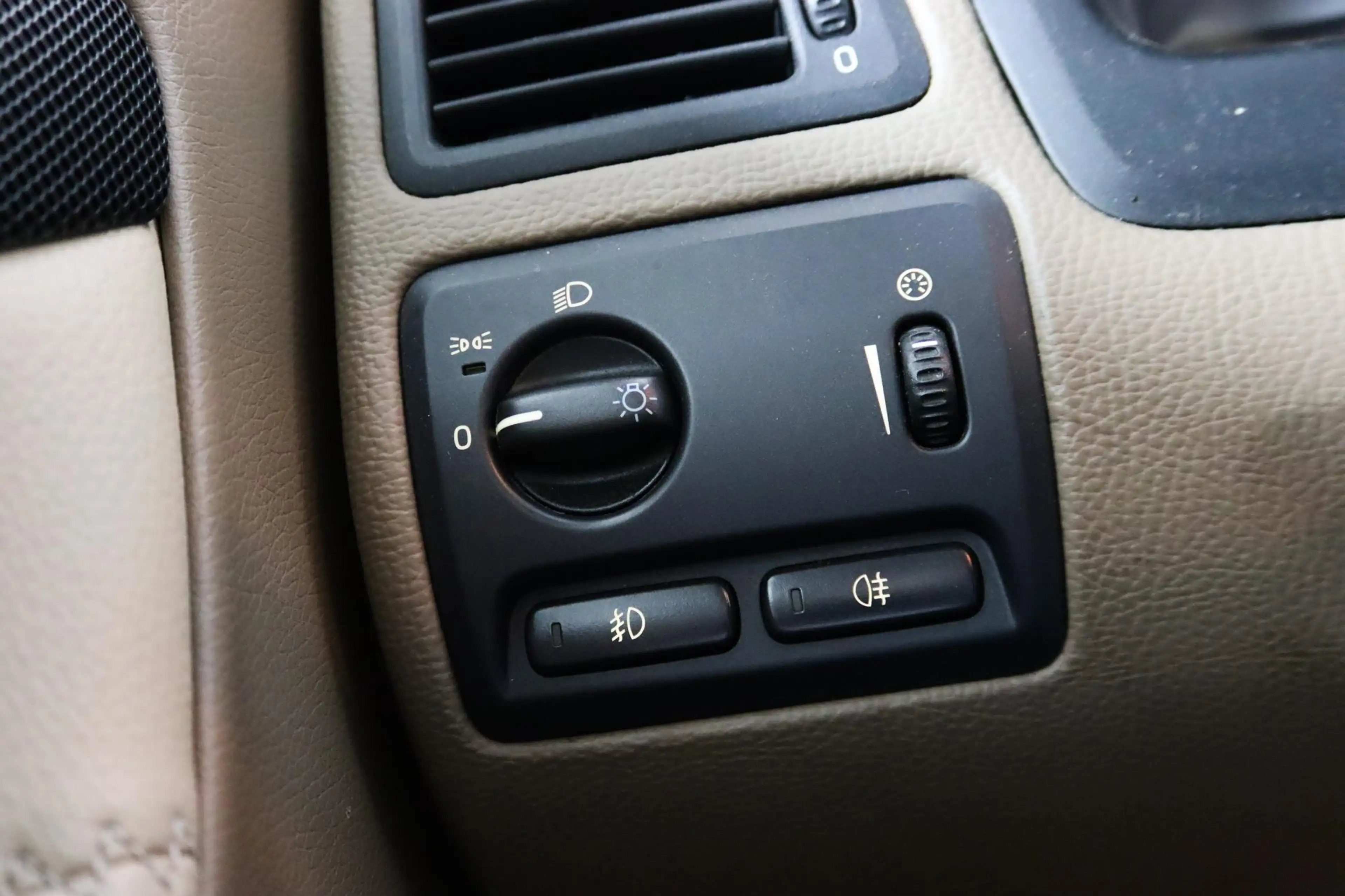 Volvo XC70 2.5 T Xenon, Schuifdak, Cruise Control, Trekhaak, — photo 26
