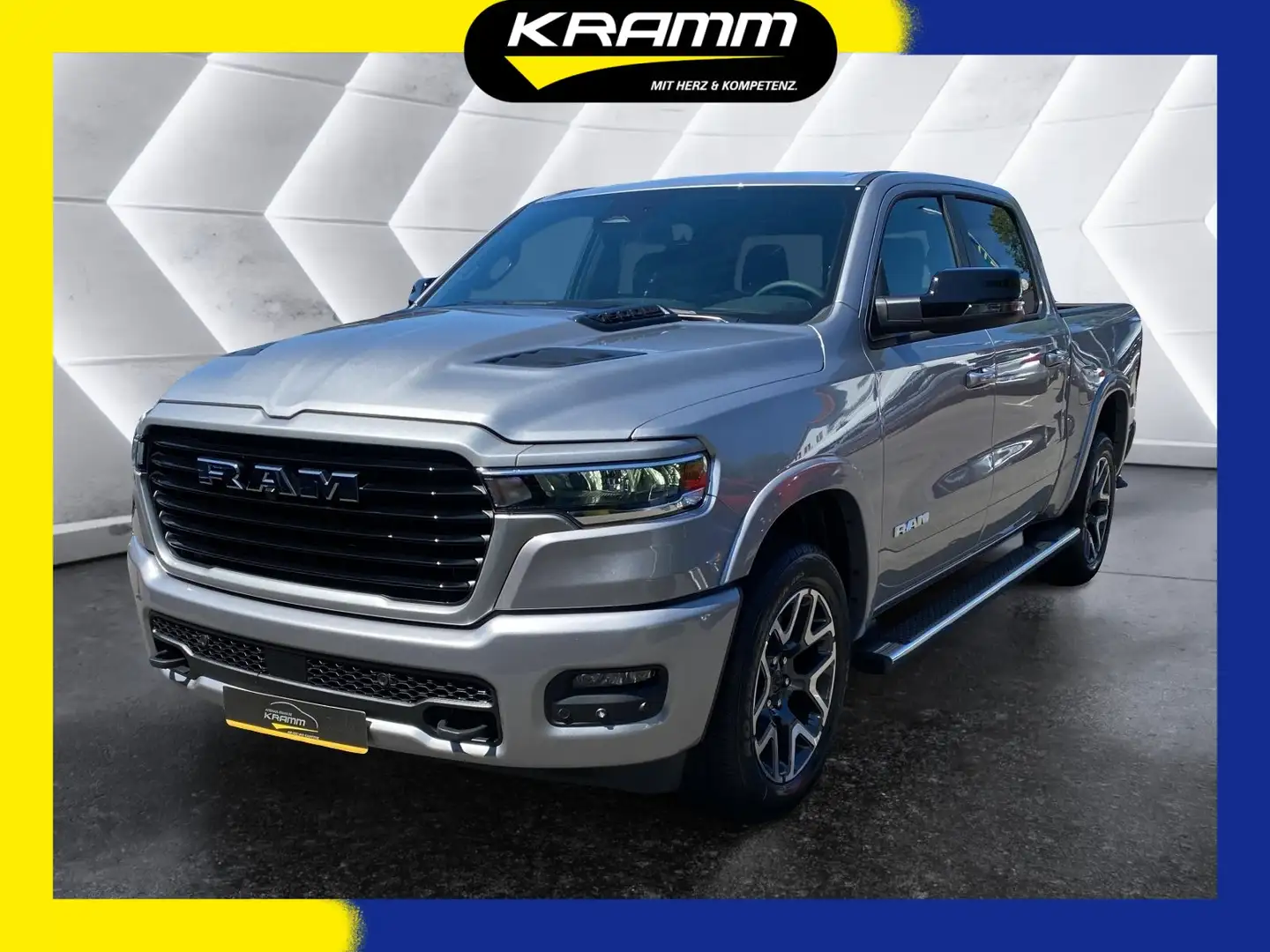 Dodge RAM 1500 Laramie Sport Crew Cab 3.0 L6 Gümüş rengi - 1