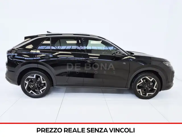 Volkswagen T-Roc view 6