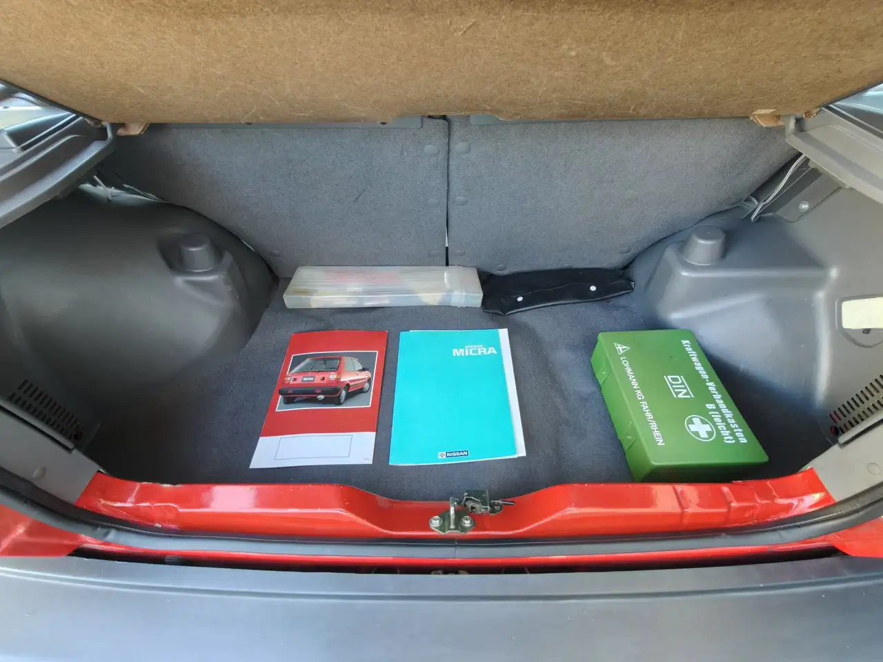 Nissan Micra 1.2 L Automaat. Nieuwstaat incl. Folders/Documenta, foto 4