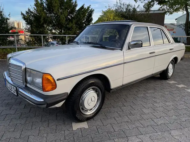 Mercedes-Benz 230 E AUTOMATIK*SD*H-KENNZEICHEN*ZV*INSP+TÜV NEU !!