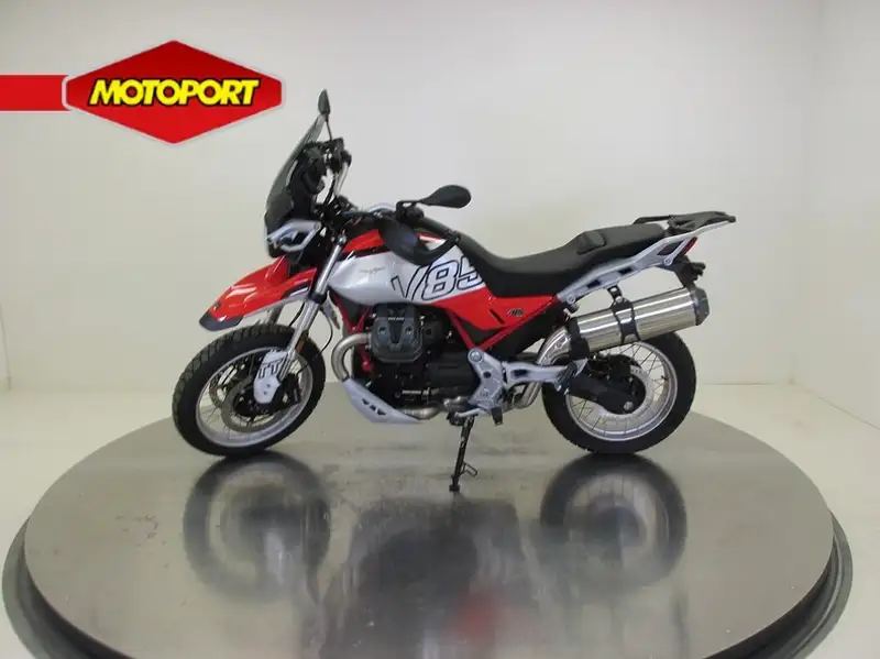 Moto Guzzi V 85 TT - foto 5