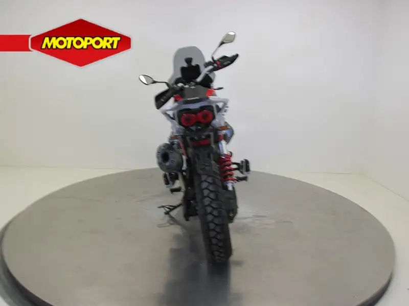 Moto Guzzi V 85 TT - foto 7